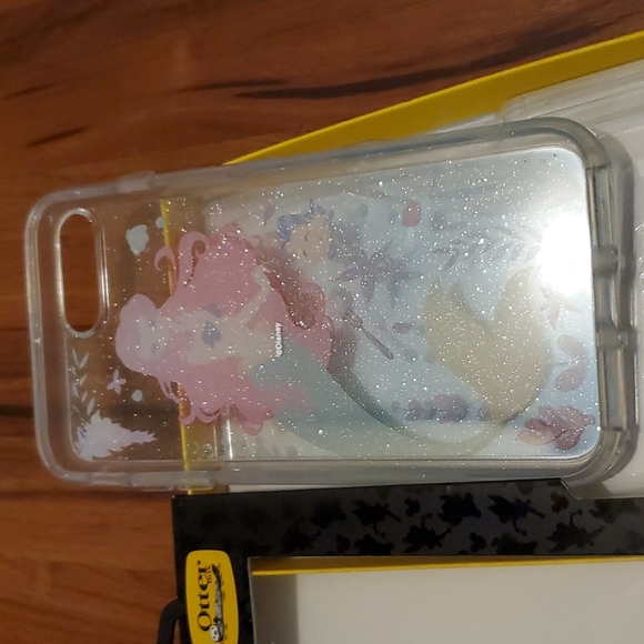 Otter Box IPhone 8 plus case - Picture 4 of 5
